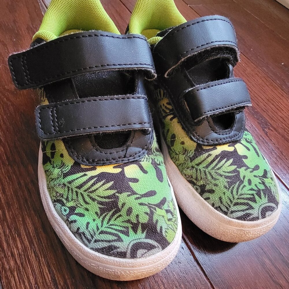 Adidas Originals X Disney Muppets Kermit Sneakers (Kids), Size 12K